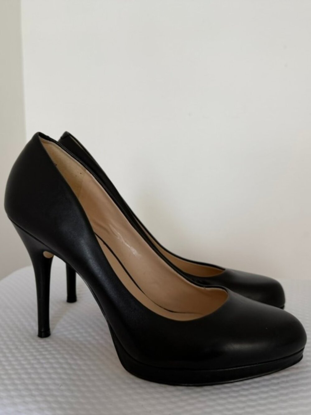 Nine West Black Leather Platform Pumps Round Toe Stiletto Heel Size 8.5